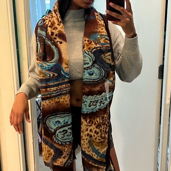 Brown & turquoise scarf - Picture 11 of 11